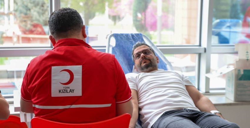 SELÇUKLU’DA KAN BAĞIŞI SEFERBERLİĞİ: BİR ÜNİTE KAN, BİR CAN