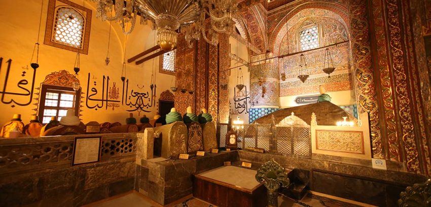 MEVLANA’NIN ESERLERİ ÖZEL KOŞULLARDA KORUNUYOR