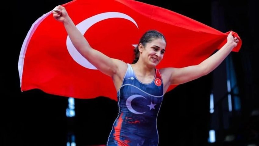 AY-YILDIZLI SPORCULARDAN AVRUPA’DA MADALYA ŞOVU