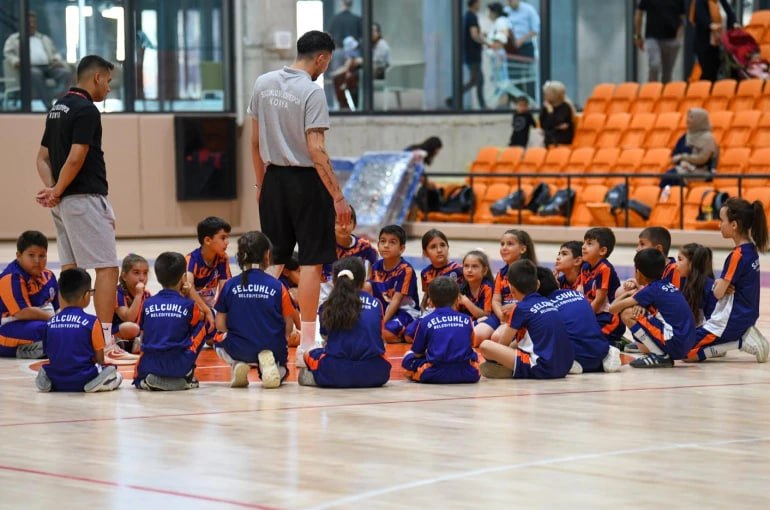 SELÇUKLU’DA YAZ SPOR OKULLARI BAŞLADI