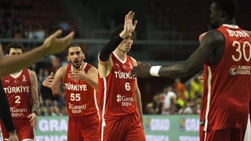 12 DEV ADAM İSVİÇRE KARŞISINDA GRUBU NAMAĞLUP TAMAMLAMAYI HEDEFLİYOR