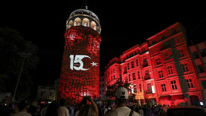 İSTANBUL’UN SİMGELERİ 15 TEMMUZ’UN HİKÂYESİNİ IŞIKLARLA ANLATACAK