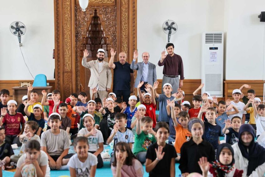 SELÇUKLU’DA YAZ KUR’AN KURSLARINA BAŞKAN PEKYATIRMACI’DAN ZİYARET