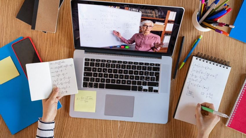 TÜRKİYE’DE ÖĞRENME ALIŞKANLIKLARI İNTERNET ORTAMINA TAŞINIYOR