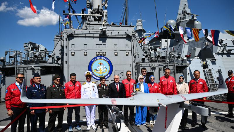 TEKNOFEST MAVİ VATAN’DA BAYRAKTAR KALKAN DİHA İÇİN ENVANTER TÖRENİ DÜZENLENDİ