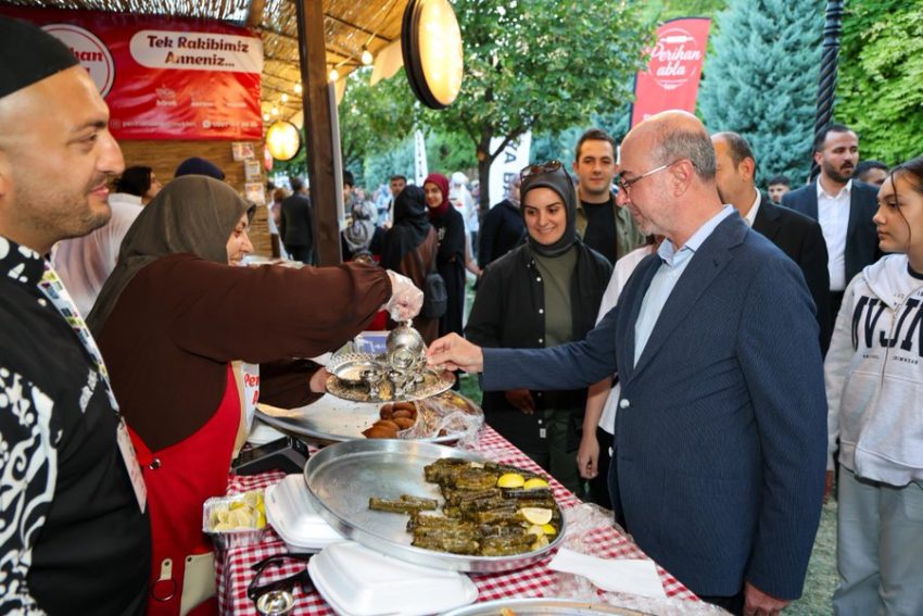 BAŞKAN PEKYATIRMACI KONYA GASTROFEST’İN AÇILIŞINA KATILDI