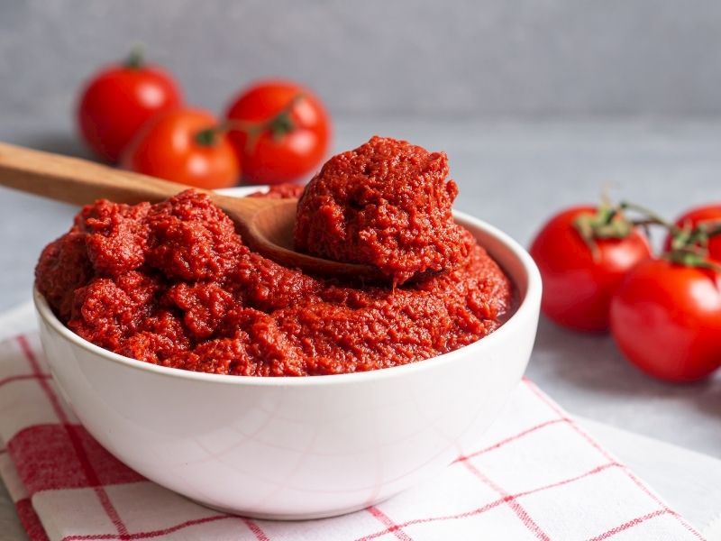 SALÇA TÜKETİMİ BEYİN SAĞLIĞINI NASIL ETKİLİYOR?