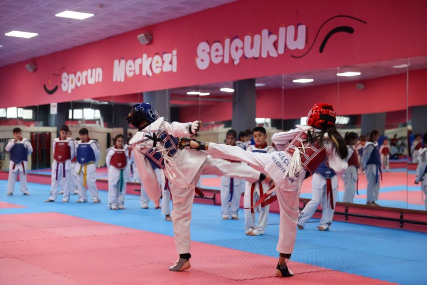 SELÇUKLU BELEDİYESİ KIŞ SPOR OKULLARI’NDA KAYITLAR BAŞLADI