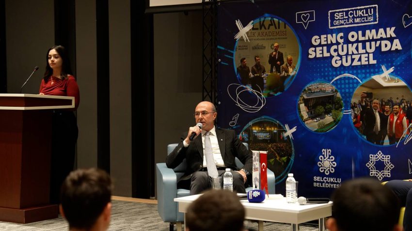 SELÇUKLU’DA GENÇLER BAŞKAN PEKYATIRMACI’YLA BULUŞTU