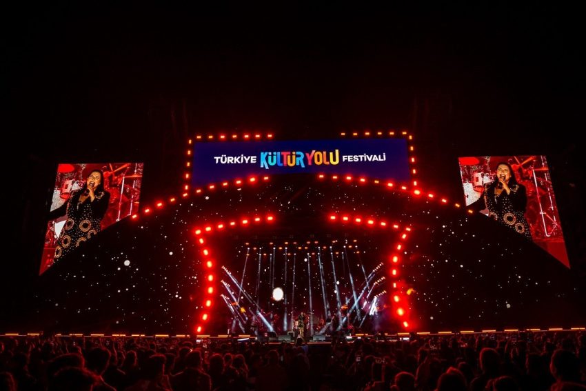 KÜLTÜR YOLU FESTİVALİ’NİN YENİ DURAĞI İZMİR